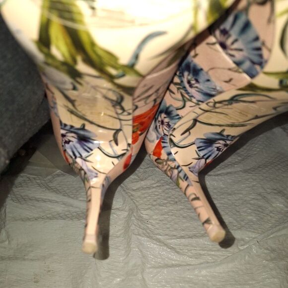 Aldo Women's Floral Pump Heels Bold Pattern Office Siren Cocktail Party Size 9 - Picture 9 of 9